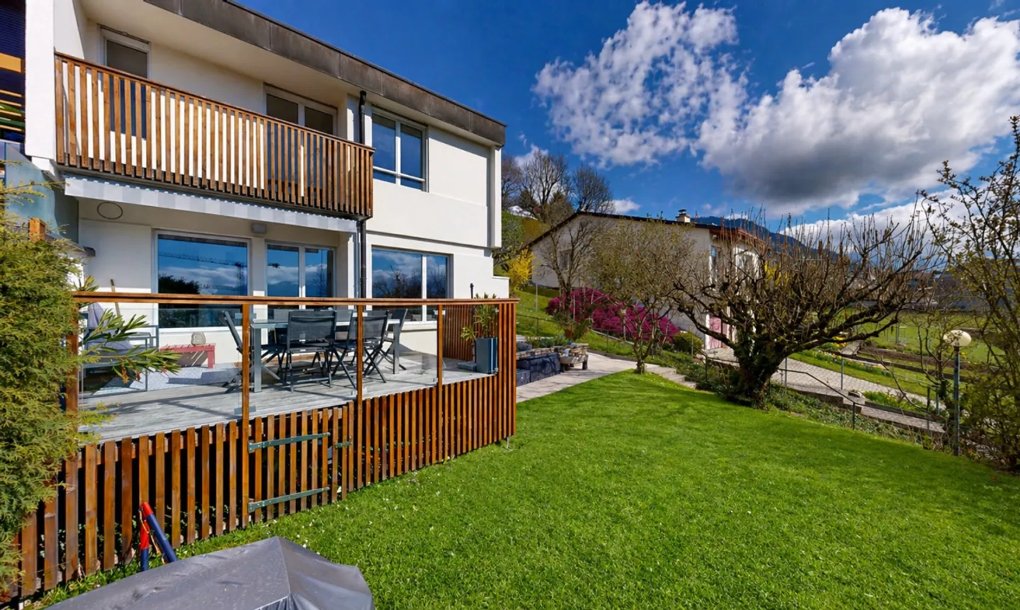 Renovated family house in the heart of Blonay, just steps from the center - Photo 10 of 11