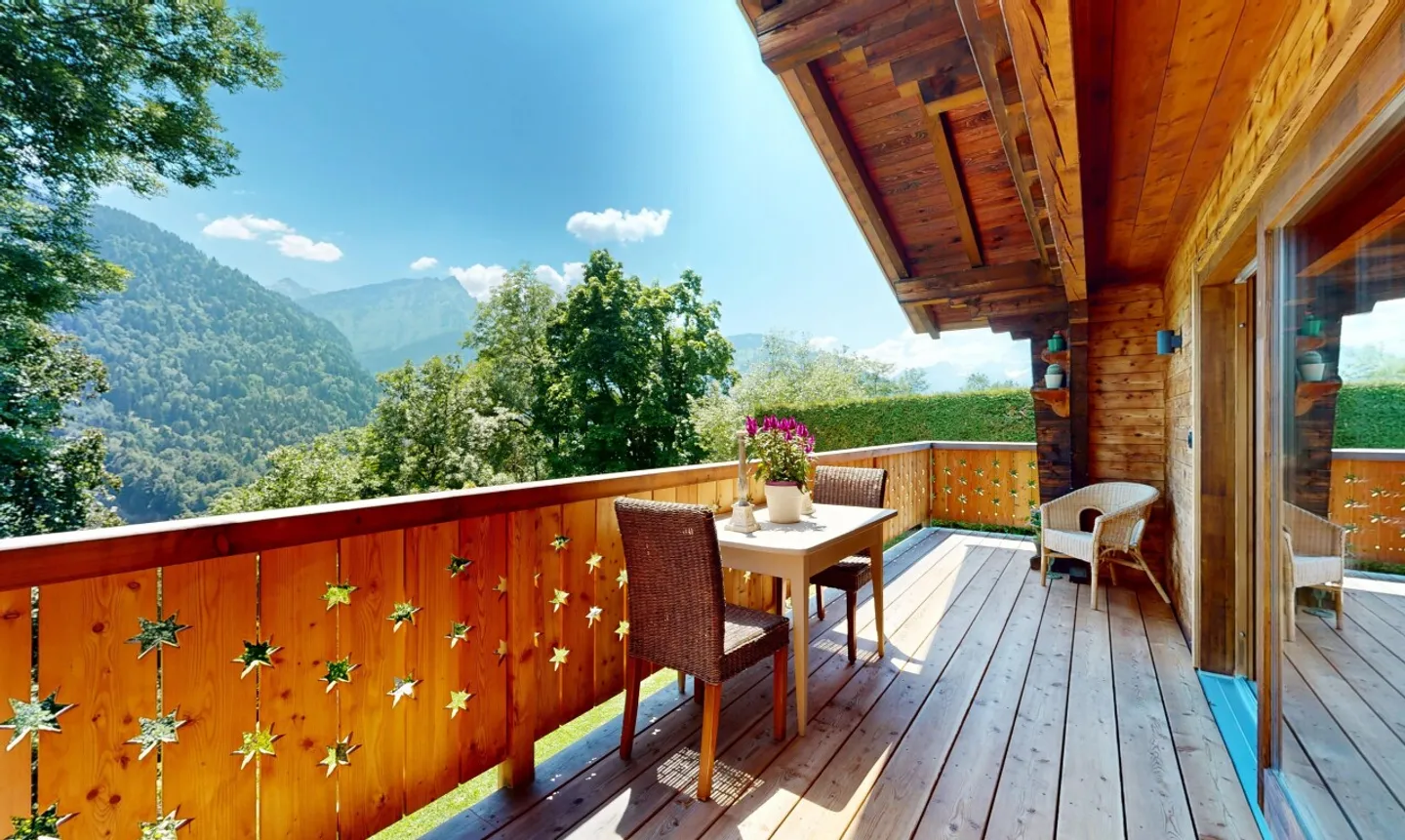 Exclusive: magnificent chalet with 2 apartments - Photo 9 of 11