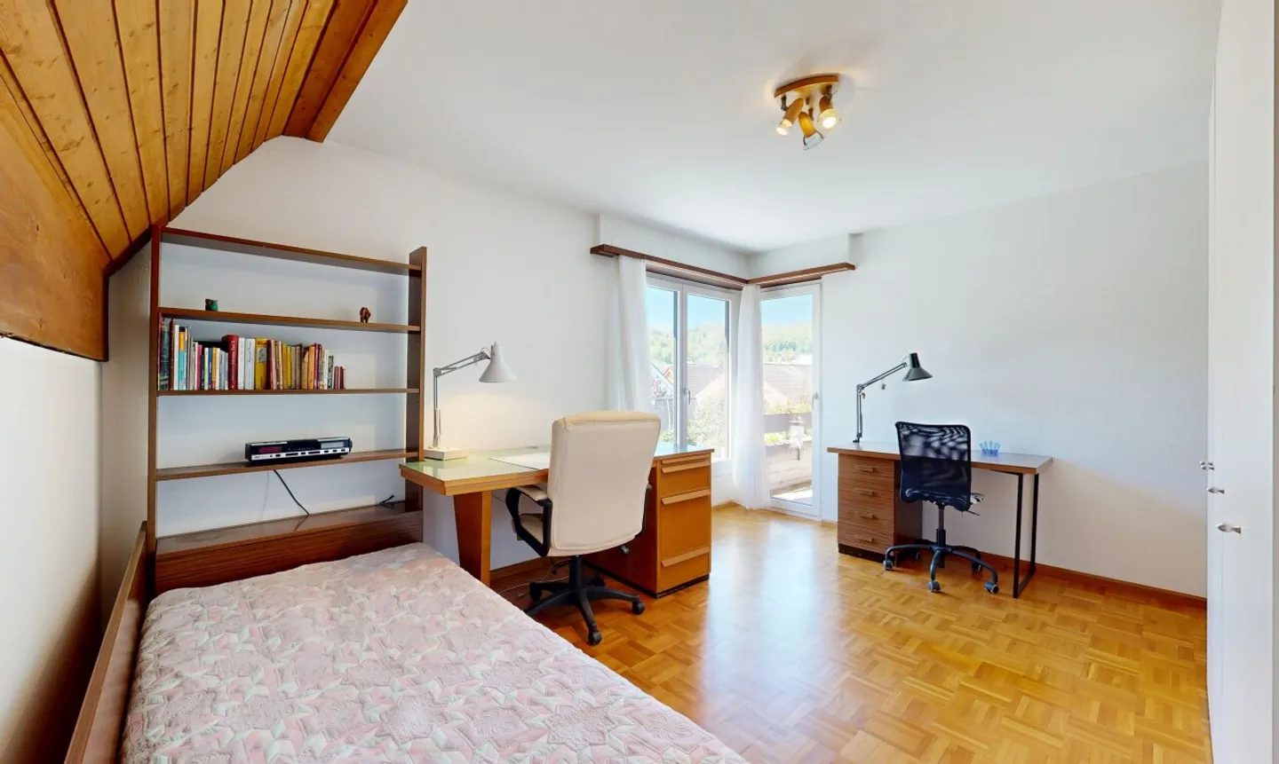 Spacious 6.5-room detached house on the edge of the building zone (on building lease) - Photo 10 of 11