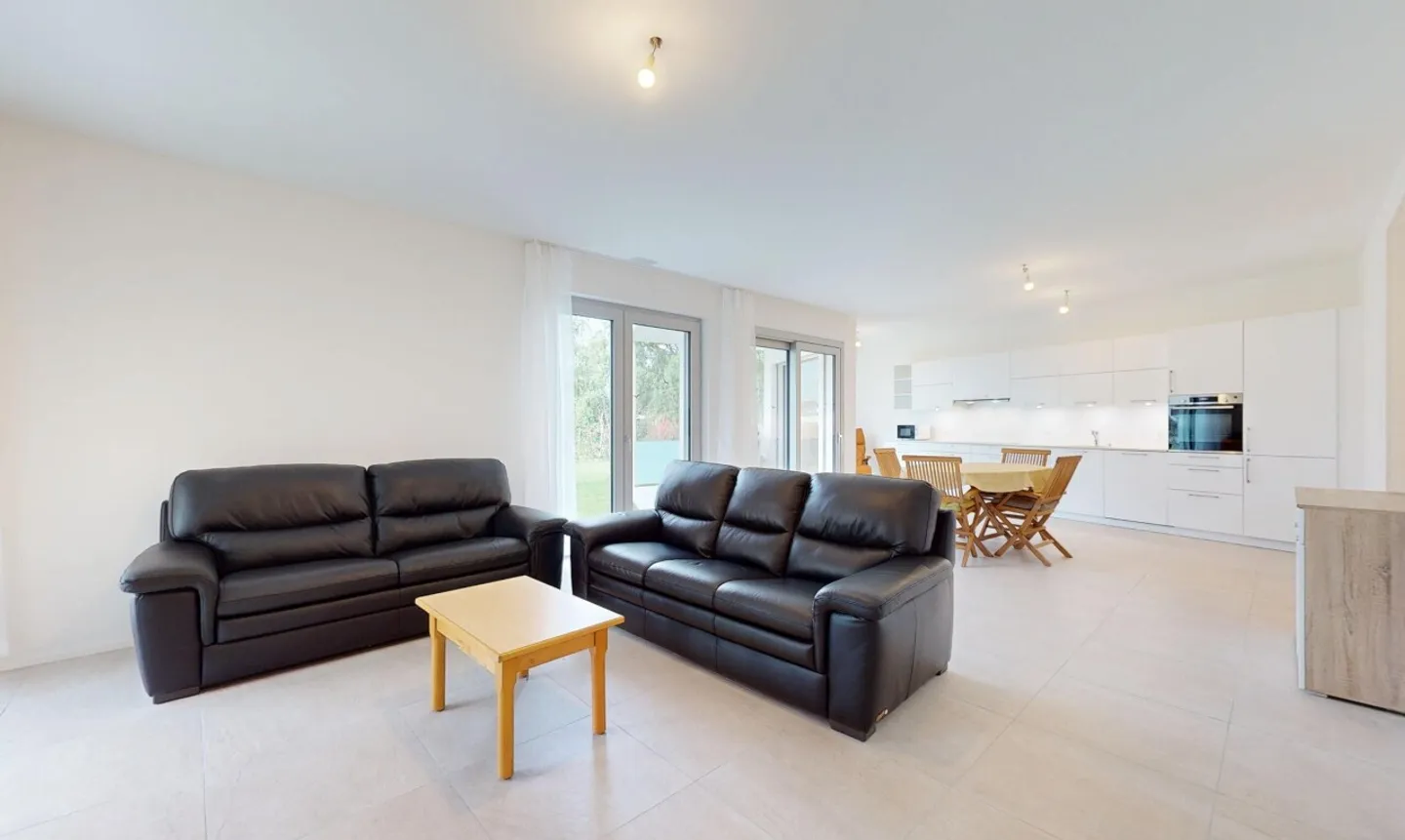 Appartement Élégant avec Jardin Privé - Photo 5 sur 11