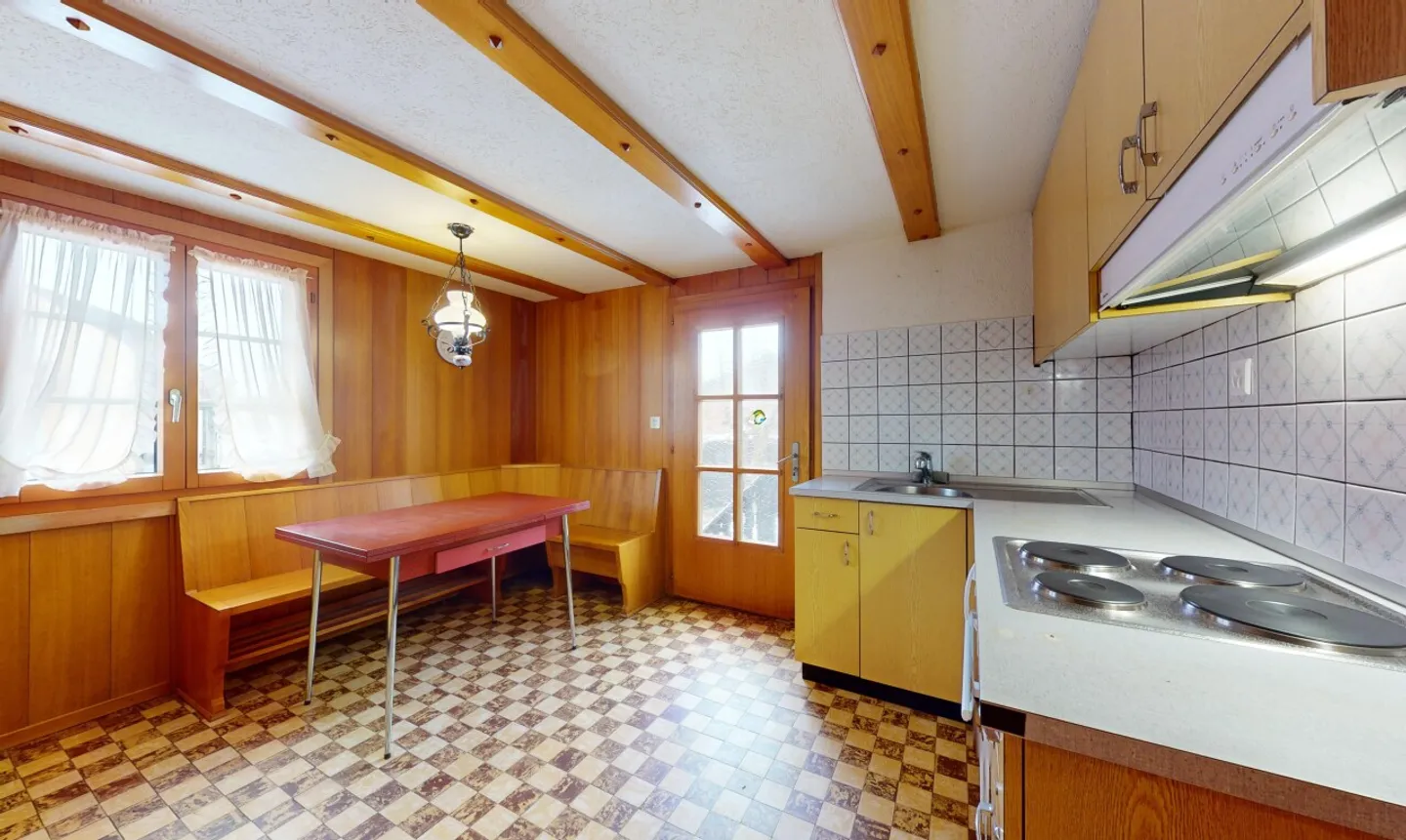 Charmantes Chalet mit großem Grundstück und schönem Potenzial - Foto 9 von 13