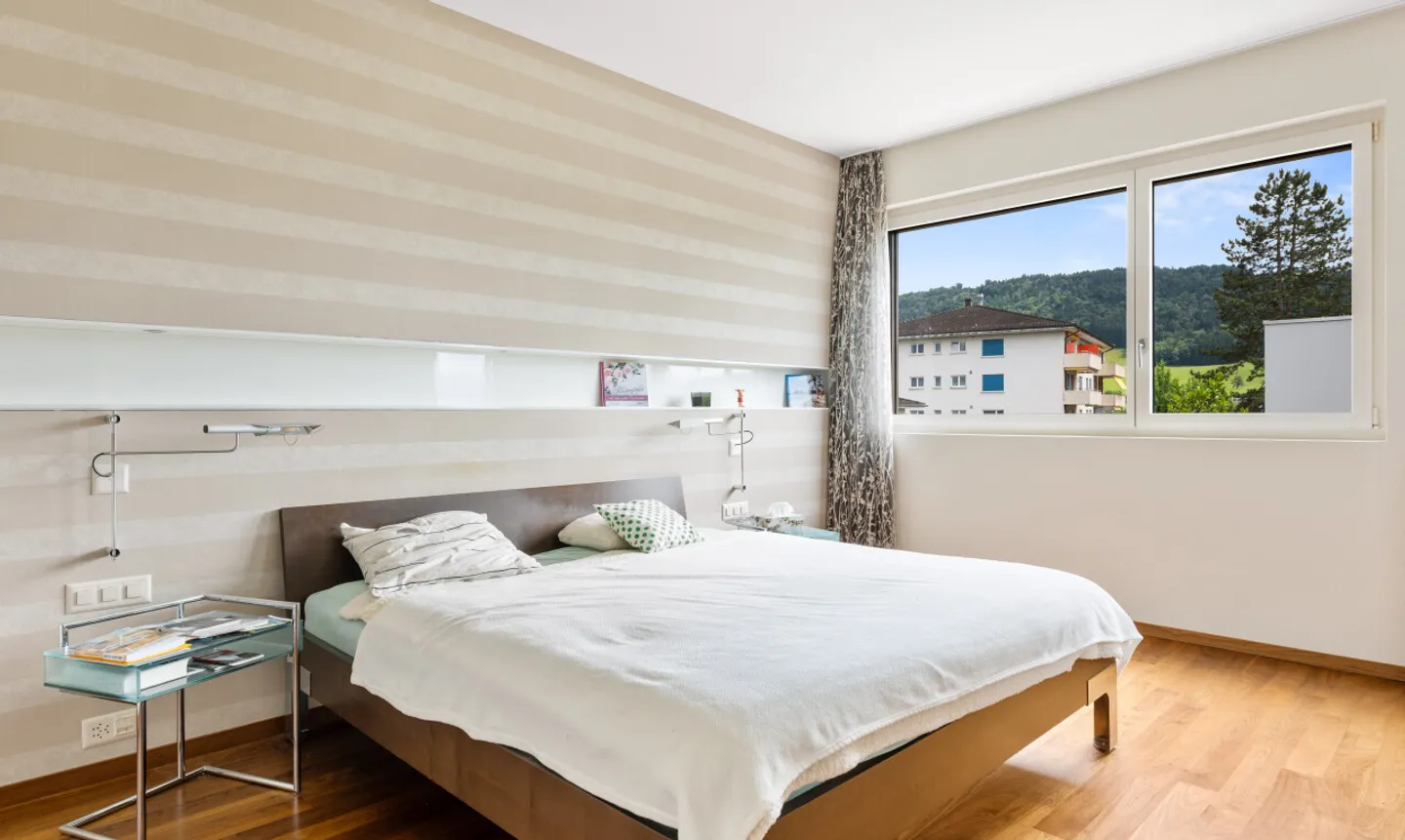 Exklusive Villa mit Wellnessbereich und Panorama-Aussicht - Foto 10 von 11