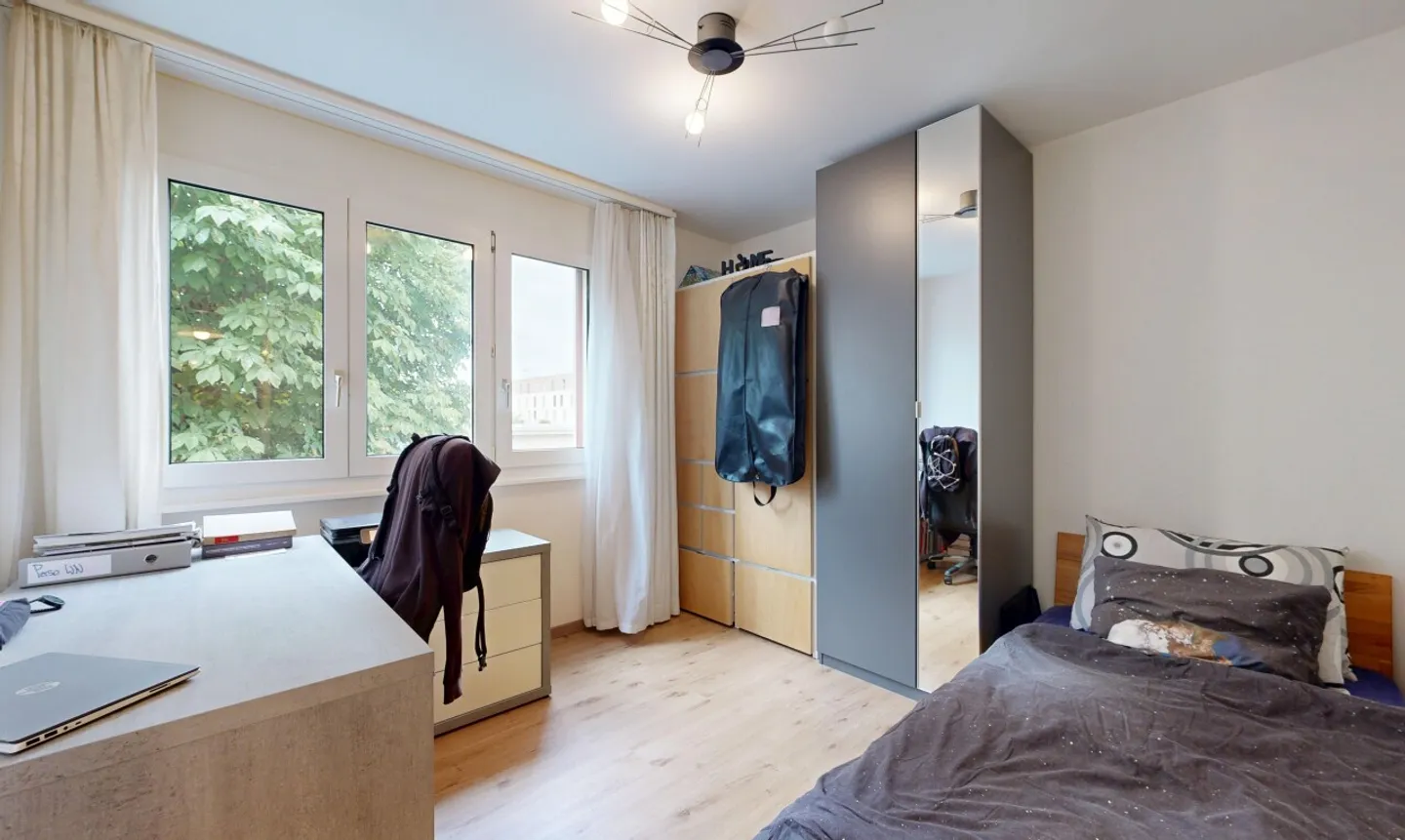 Helle 5,5-Zimmer-Wohnung mit Seeblick und Ruhe in Neuenburg - Foto 12 von 13