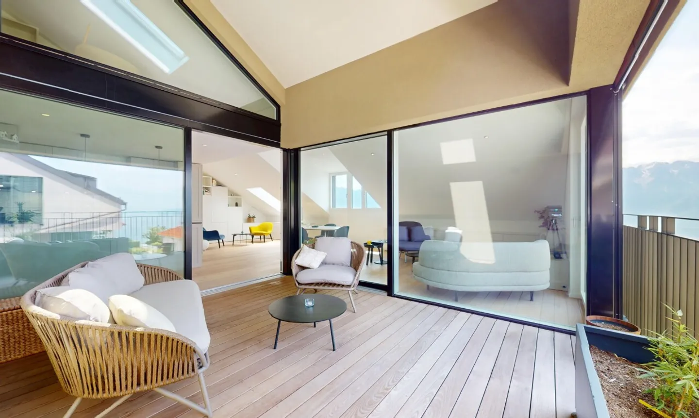 Stunning penthouse duplex with terrace and panoramic view - Photo 5 of 11