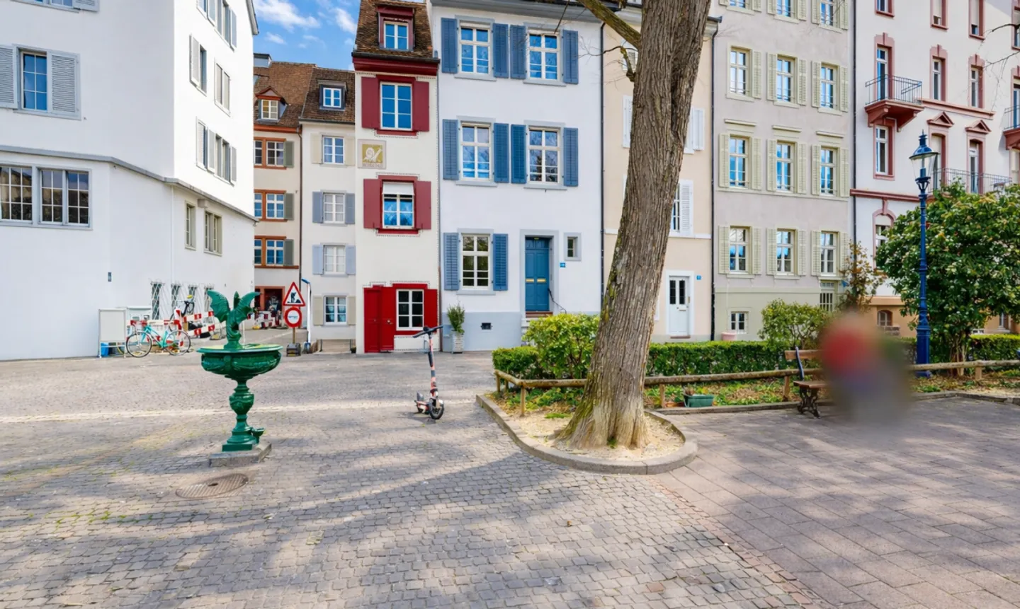 Exclusive Living on the Rhine with Views of Basel Minster - Photo 3 of 11