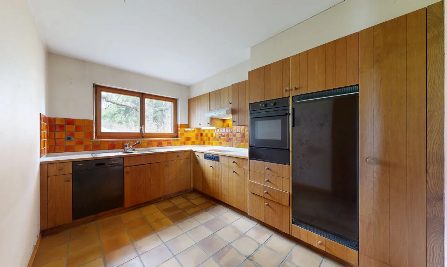 Casa di architetto in un contesto verde! - Foto 4 di 11