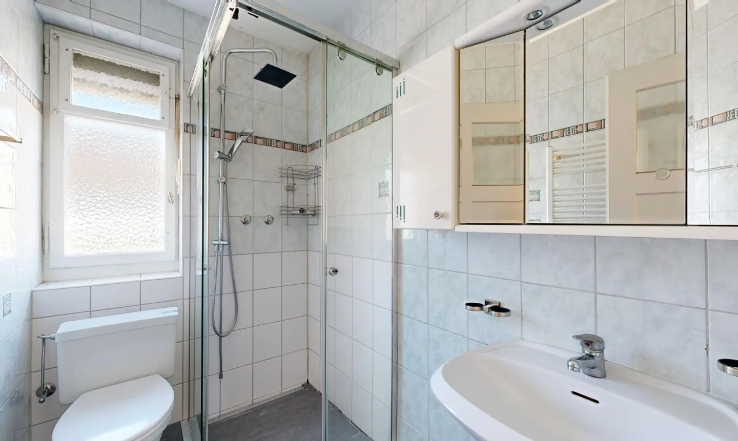 Classic Charm, Modern Living - Terraced House with Expansion Potential - Photo 10 of 11