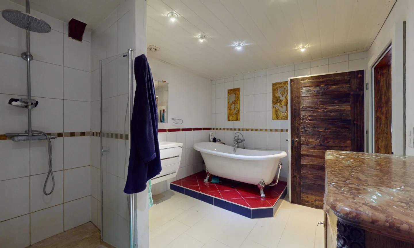 Ampia casa multifamiliare completamente affittata con unità commerciale - Foto 10 di 13