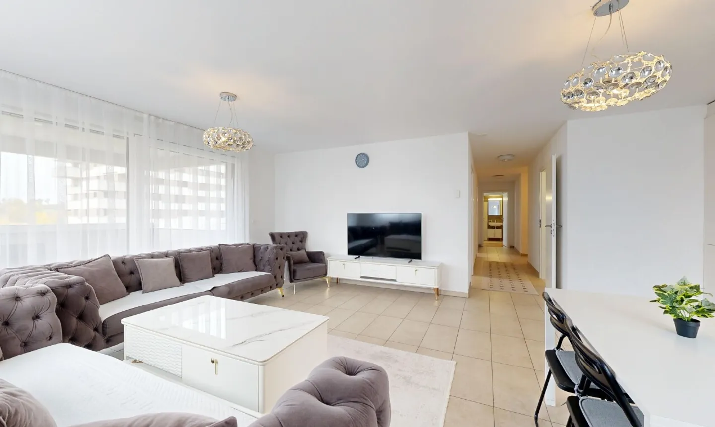 Bright 4.5 Room Apartment in Payerne - Photo 5 of 11