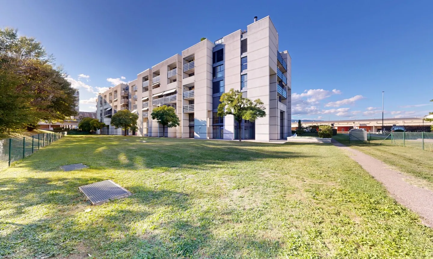 Un elegante attico familiare con rooftop panoramico - Foto 1 di 11