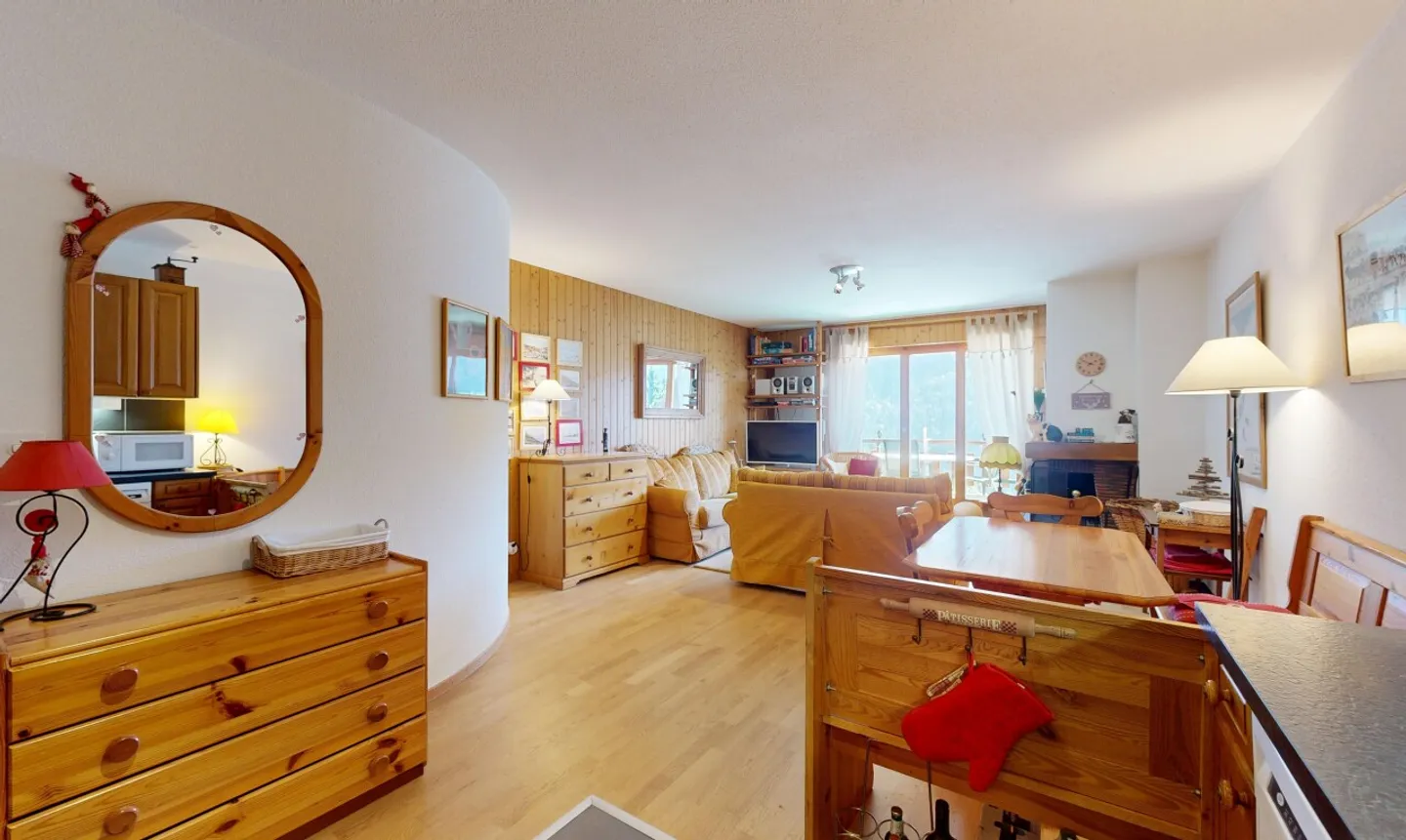 Appartamento Incantevole con Vista Montagna - Foto 4 di 11