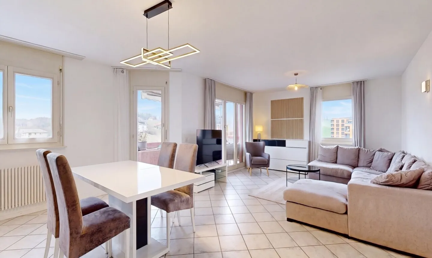 Bright apartment with large terrace in the heart of Châtel - Photo 4 of 13