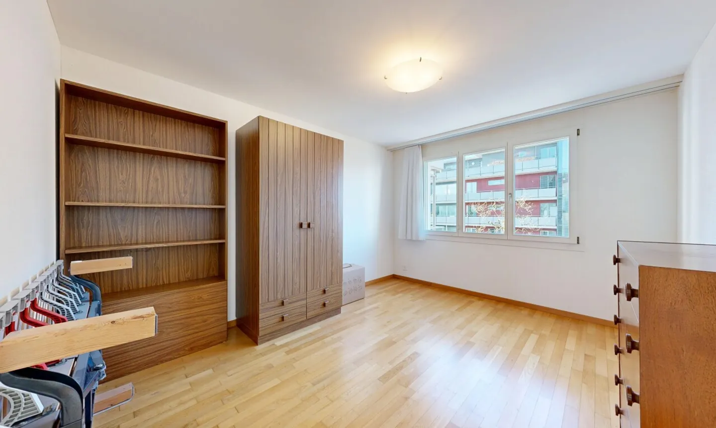 Appartamento luminoso 4.5 locali a Rotkreuz - Foto 9 di 11