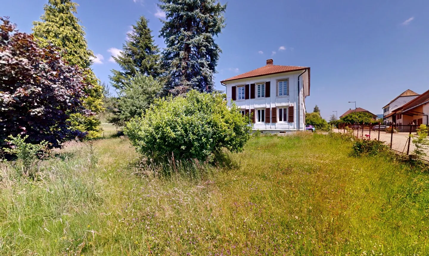 Maison familiale avec jardin - Photo 11 sur 13