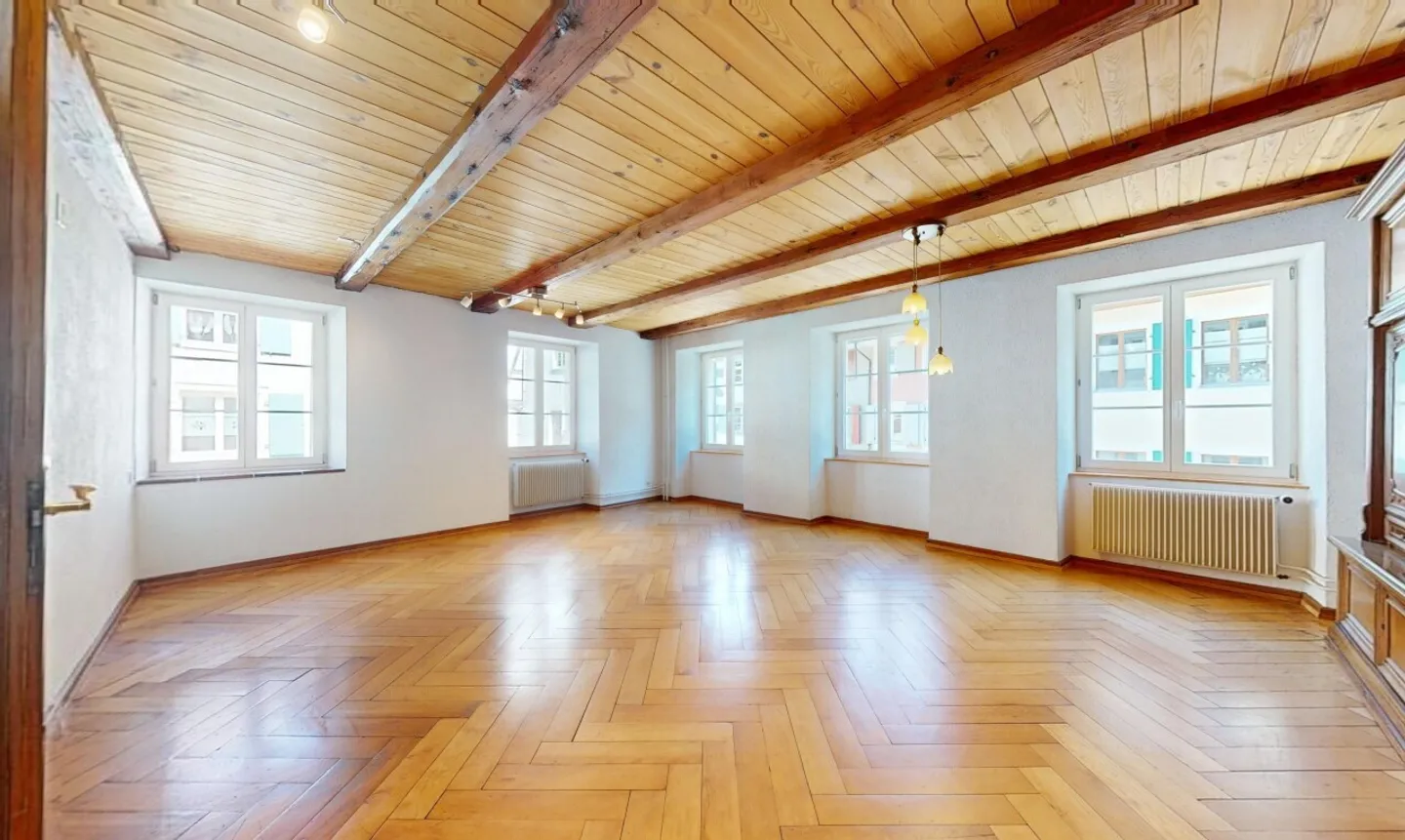 Charming Rheineck House with Expansion Potential in a Central Location - Photo 2 of 11