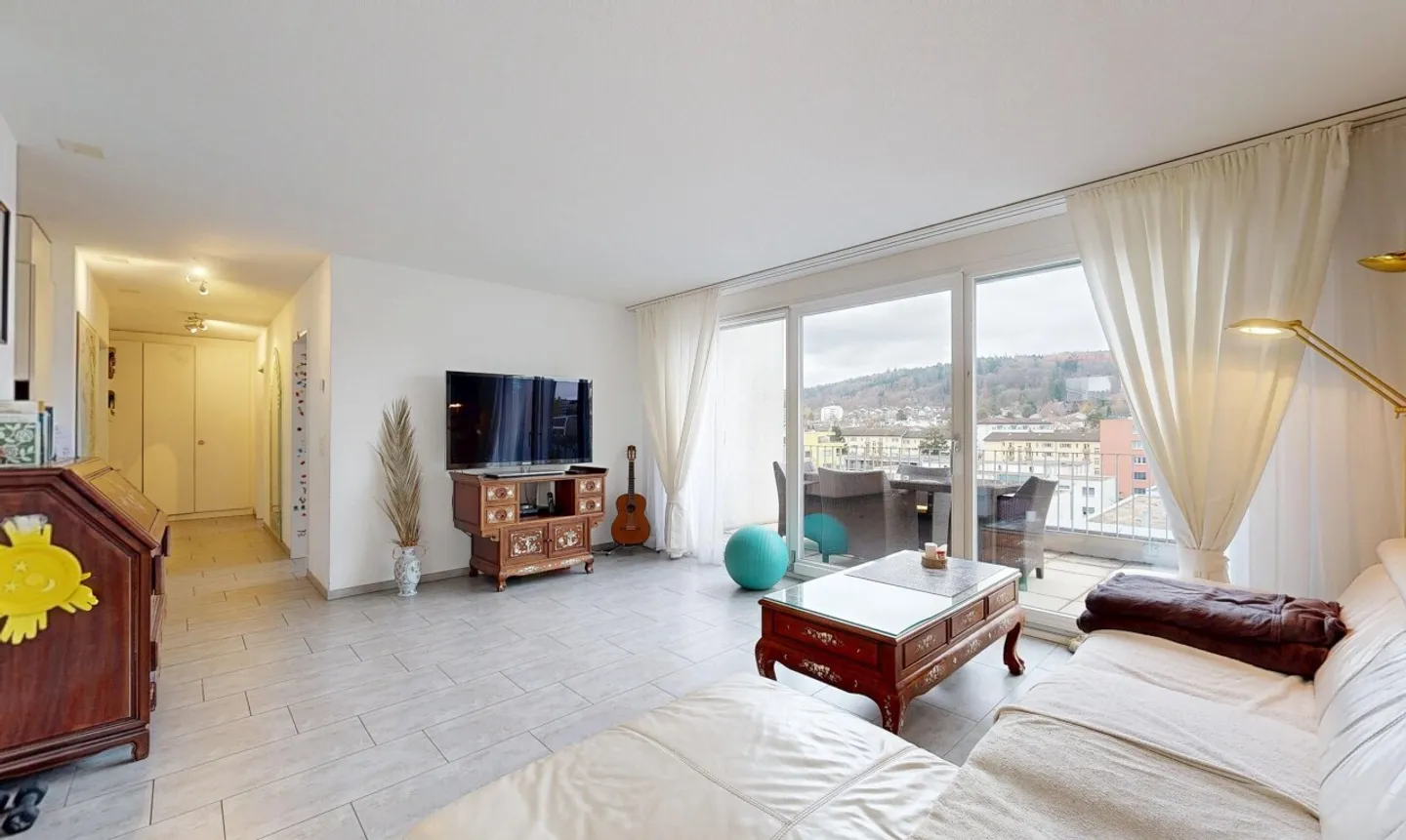 Belle appartement en attique de 3,5 pièces avec vue à Schlieren - Photo 2 sur 11