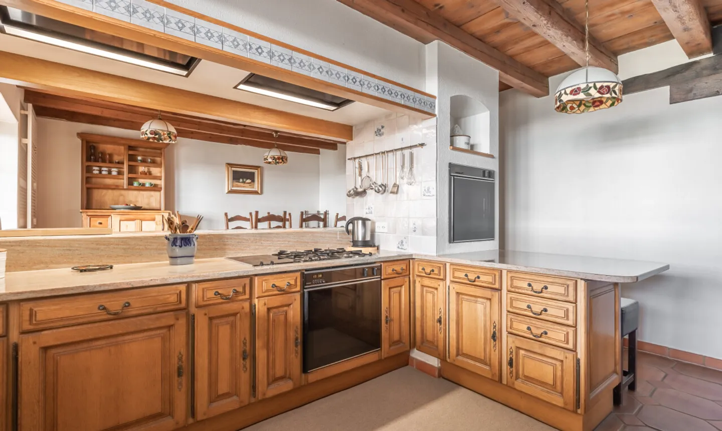 Beautiful village house with independent apartment - Photo 5 of 13