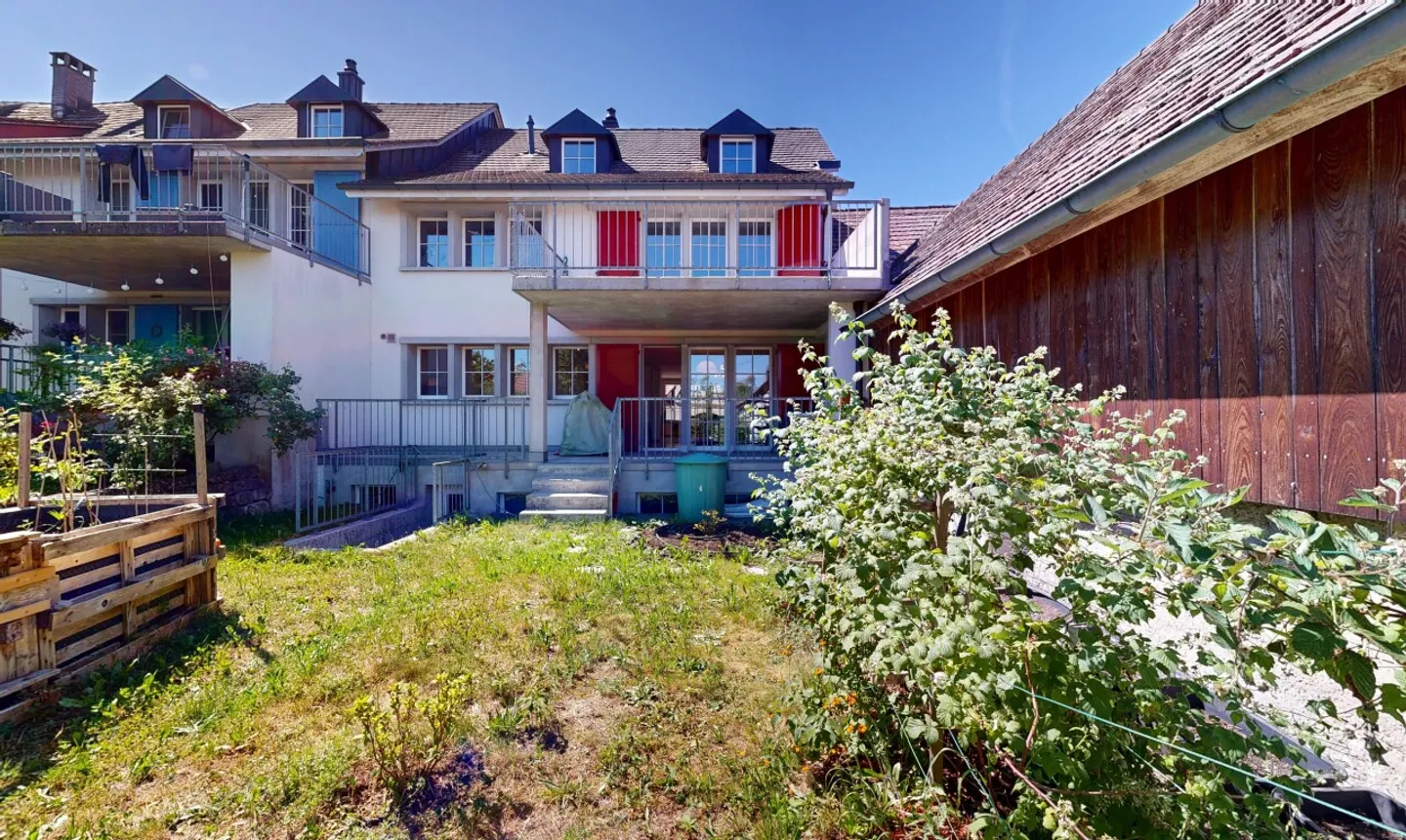 Charmantes Reihenhaus mit Garten - Foto 2 von 11
