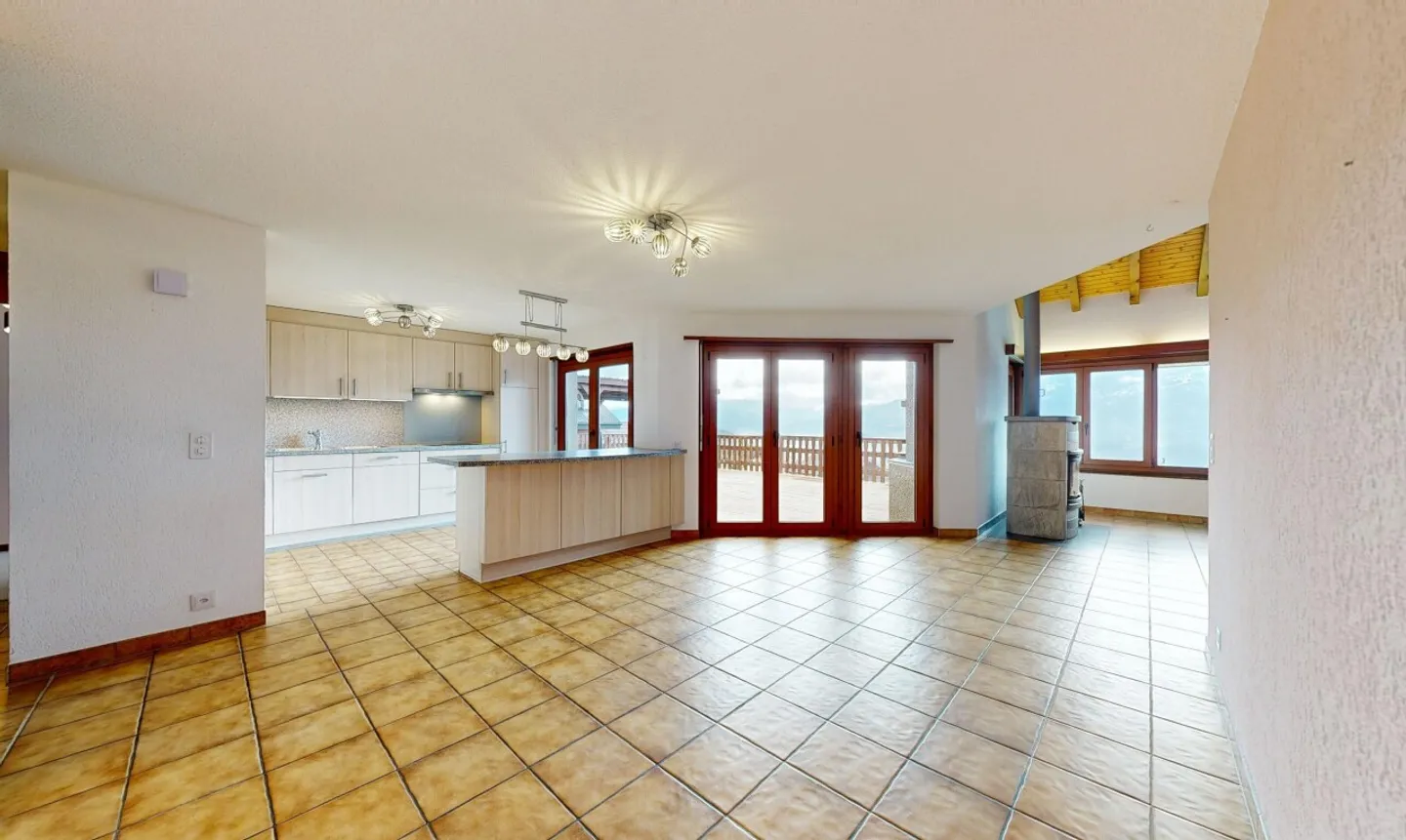 Grande maison avec appartement 2.5 indépendant - Vue dégagée - Foto 9 von 11