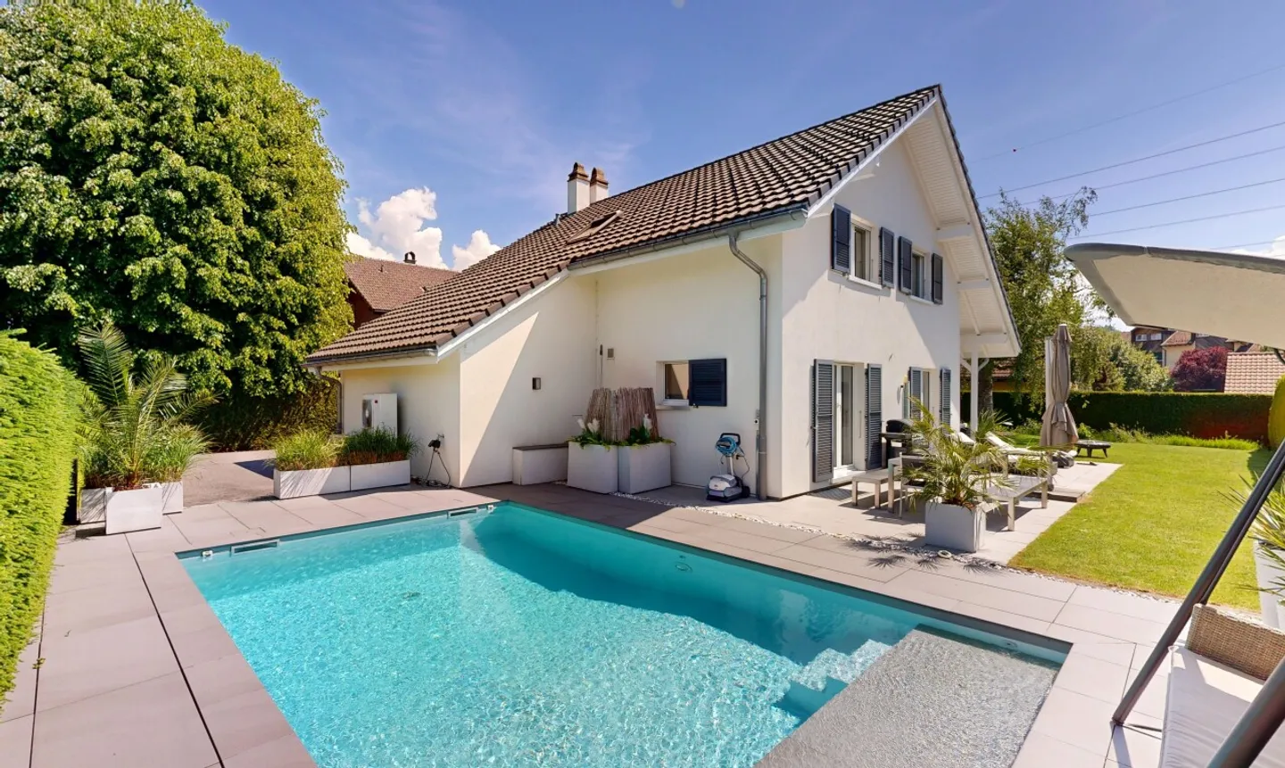 Magnifique villa rénovée avec piscine - Photo 2 sur 11