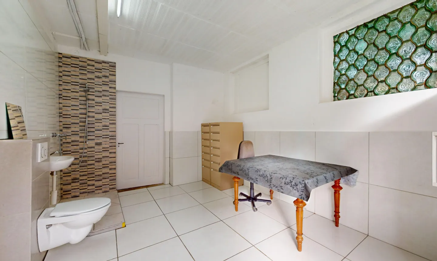 Selten: Renoviertes Mietgebäude mit 6 Wohnungen in Corcelles-près-Payerne - Foto 5 von 13