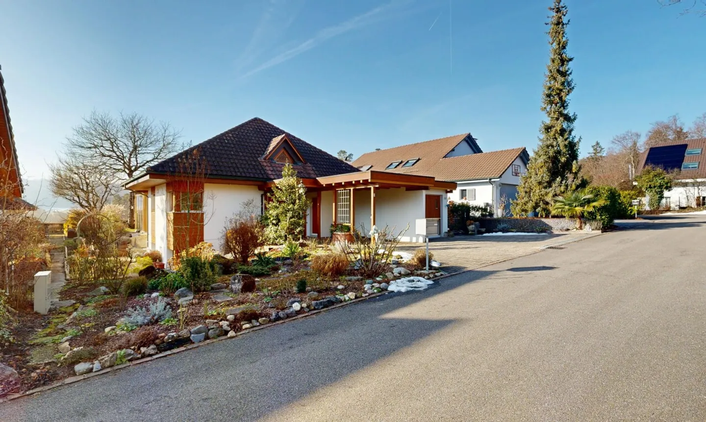 Casa indipendente con ampio giardino e vista mozzafiato - Foto 3 di 11