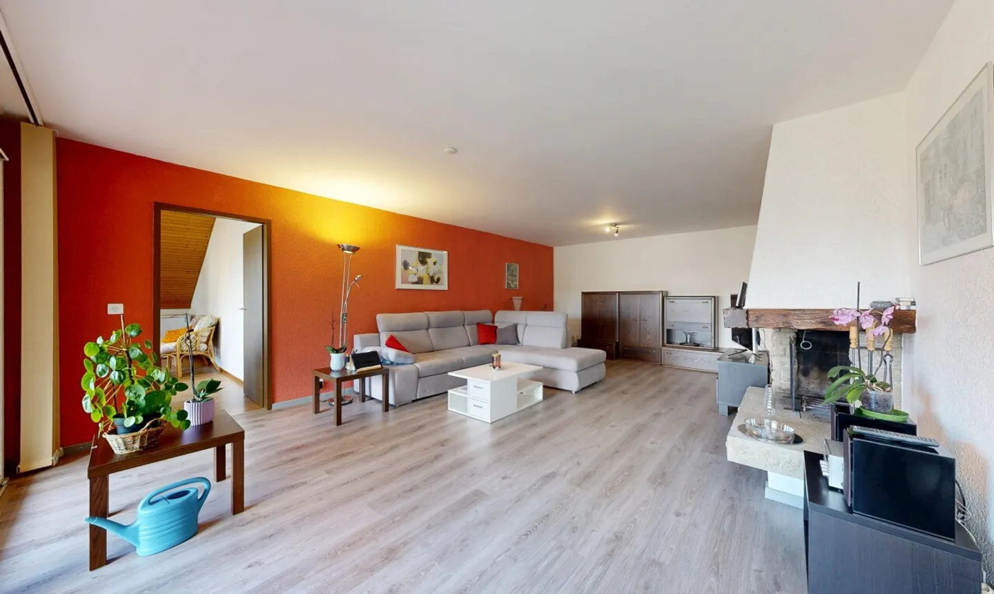 Appartamento familiare di 5,5 locali e 157 m² con camino e garage - Foto 4 di 11