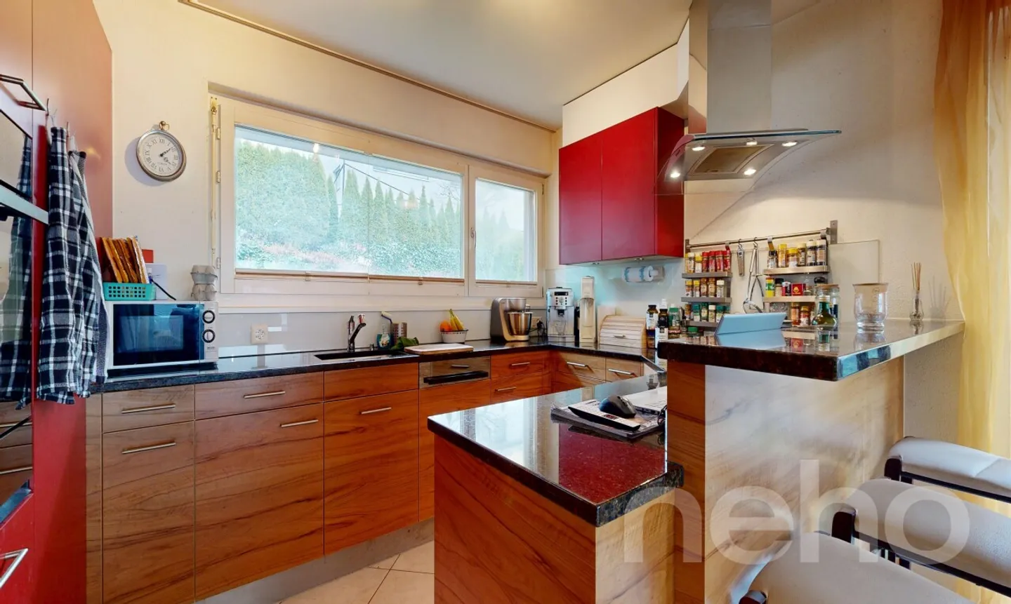 House with garden in a quiet location - Photo 8 of 11