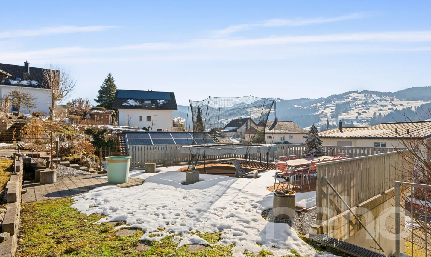 Stilvoll restauriertes Wohnhaus von 1919 - Foto 3 di 11