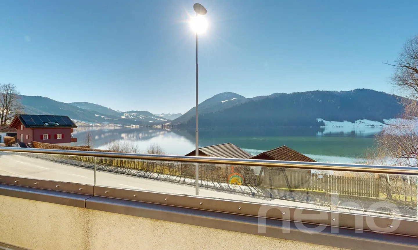 Vista panoramica sul lago, standard Minergie, concetto a un livello - Foto 3 di 11