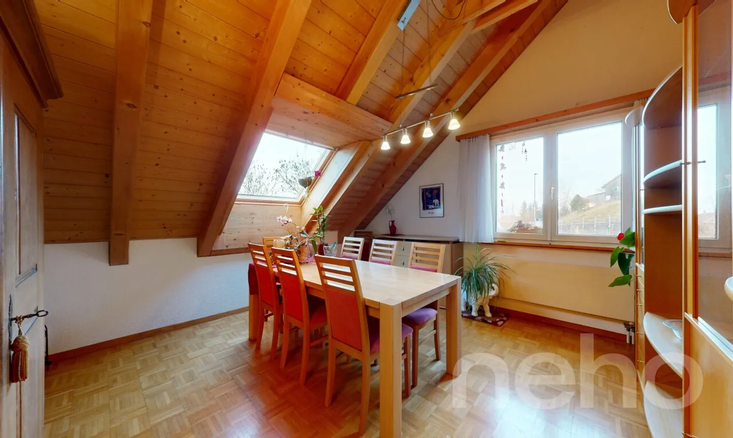 Raum für Träume Haus mit Einliegerwohnung und 9’726 m2 Grundstück - Foto 7 di 11