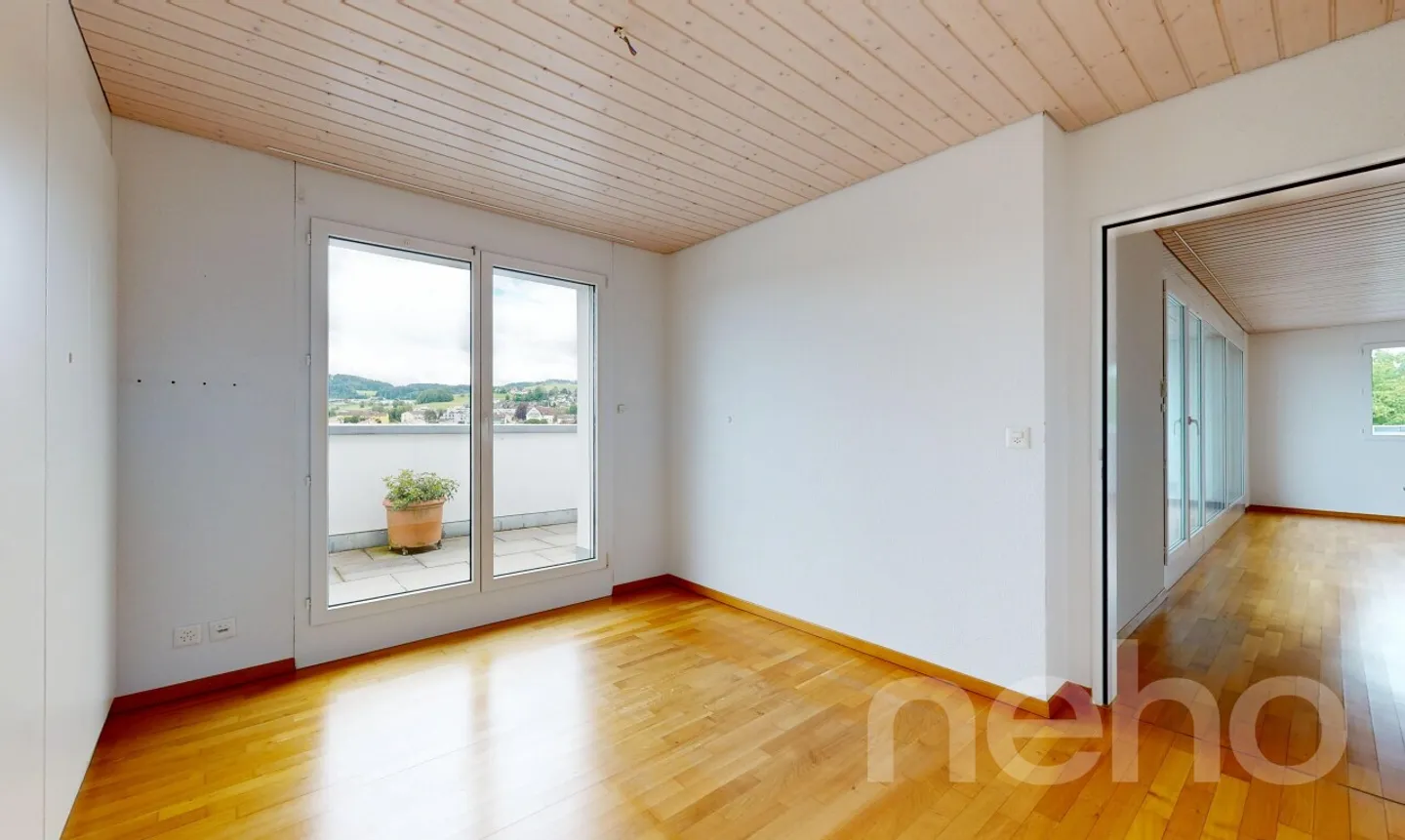 Ein Wohntraum auf einer Ebene: Attika mit Lift in die Wohnung - Foto 9 di 11