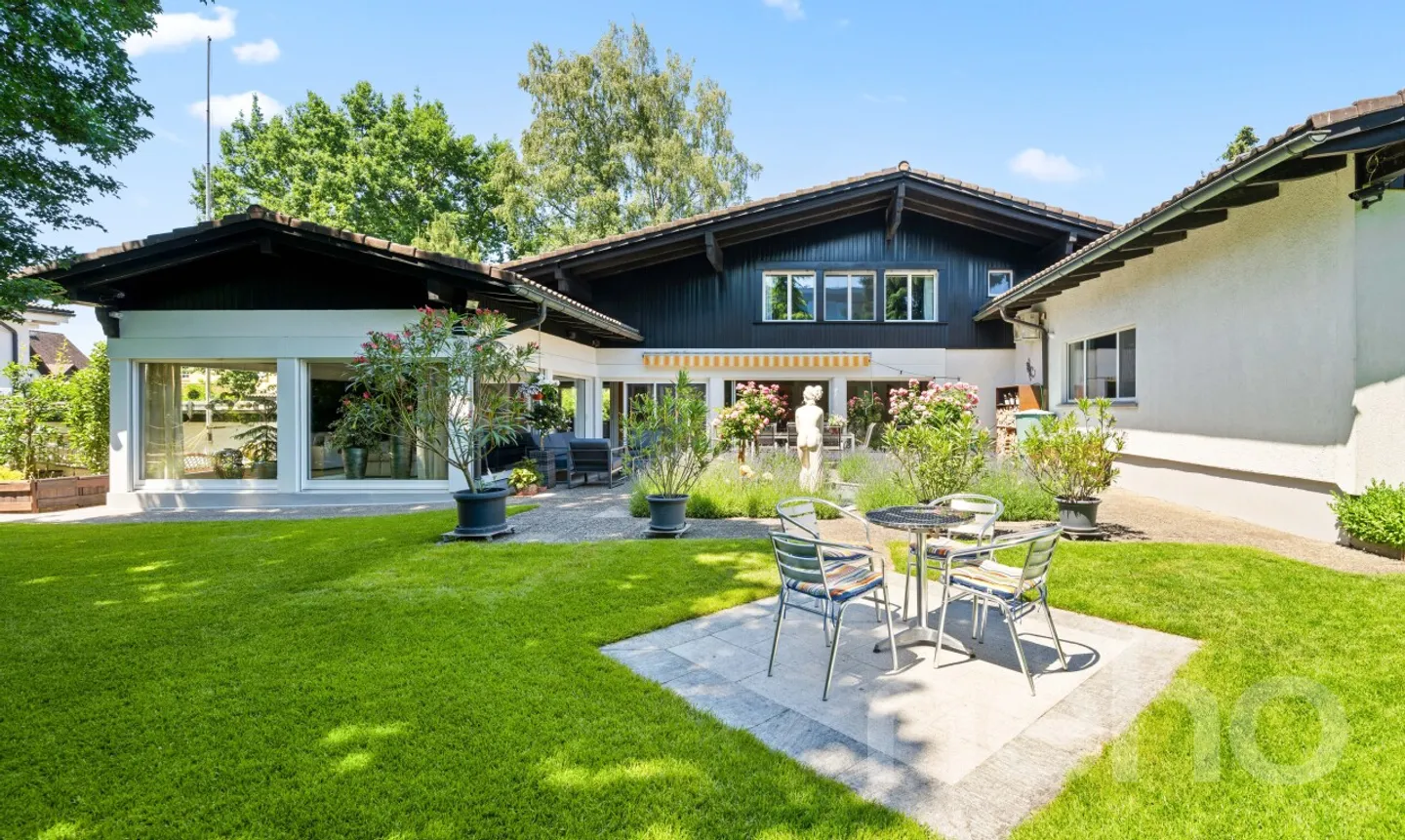 Villa a Neuheim - Foto 1 di 11