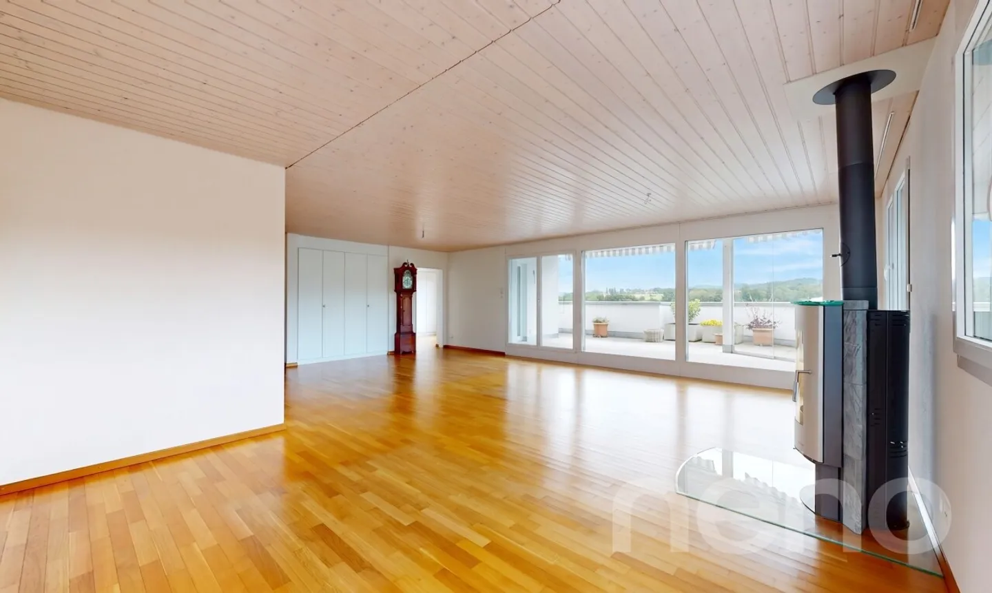 Ein Wohntraum auf einer Ebene: Attika mit Lift in die Wohnung - Foto 3 di 11