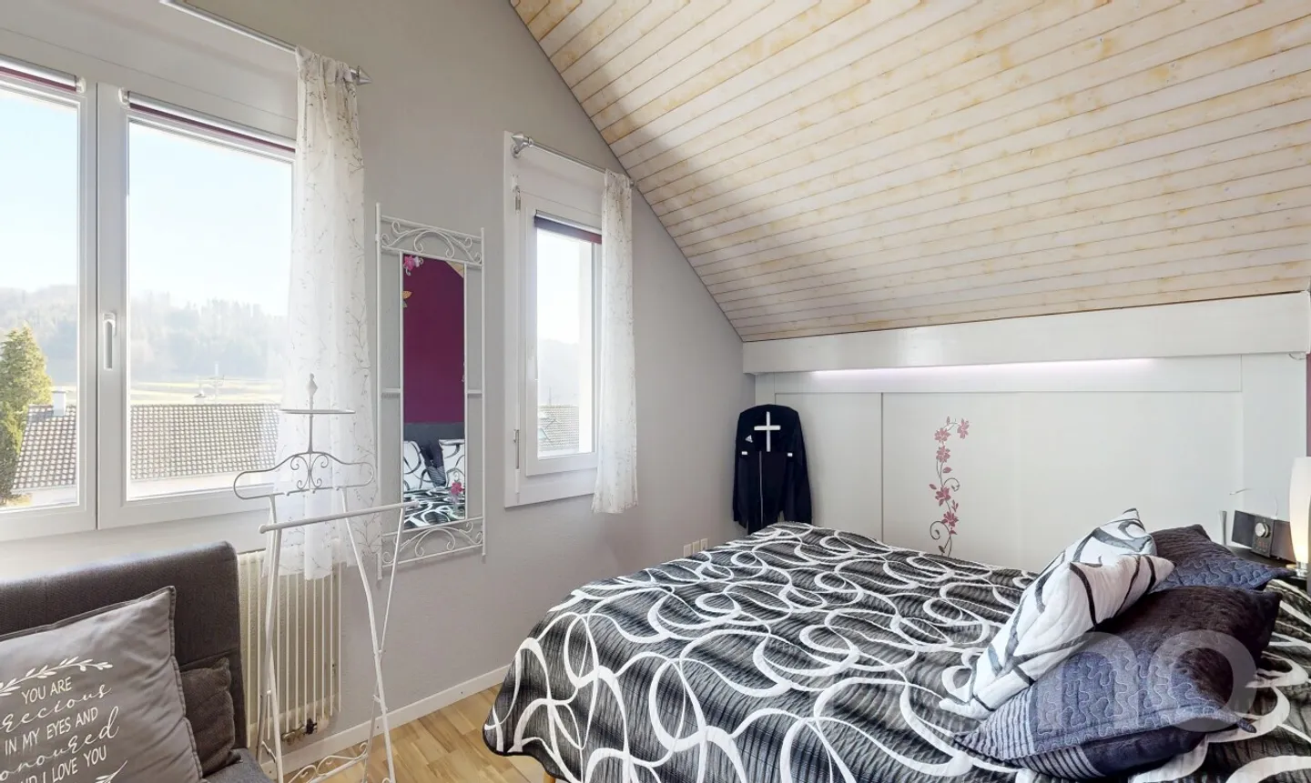 Charmantes 6.5-Zimmer-Reiheneckhaus in Felben-Wellhausen - Foto 8 von 11