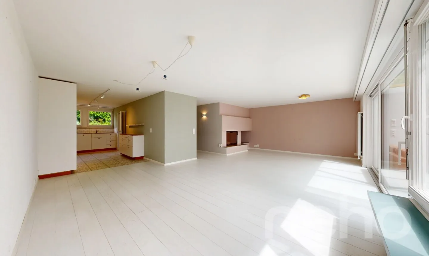 Family-friendly mid-terrace house with conservatory and photovoltaic system - Photo 7 of 11