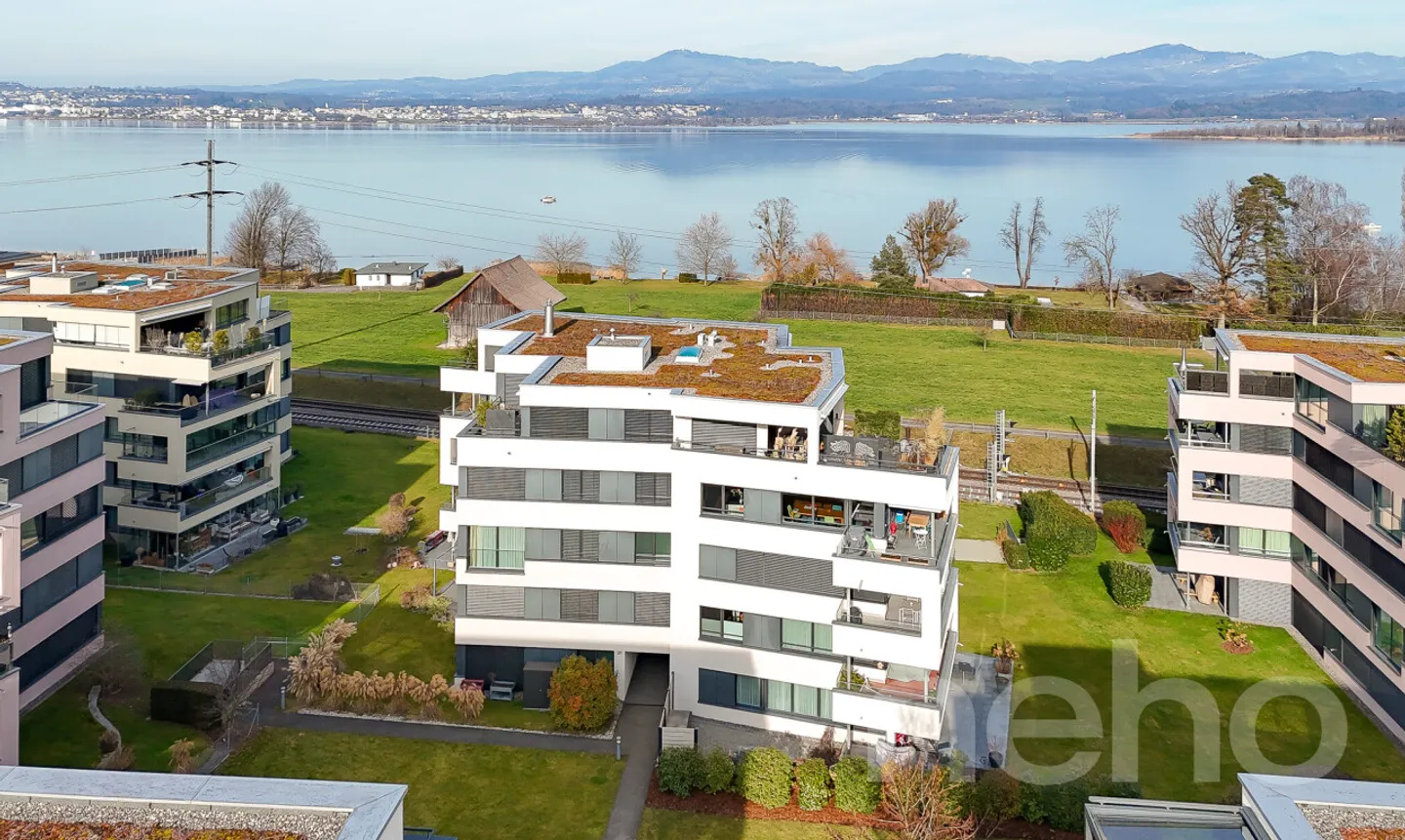 Appartement de jardin avec vue sur le lac - Photo 3 sur 11