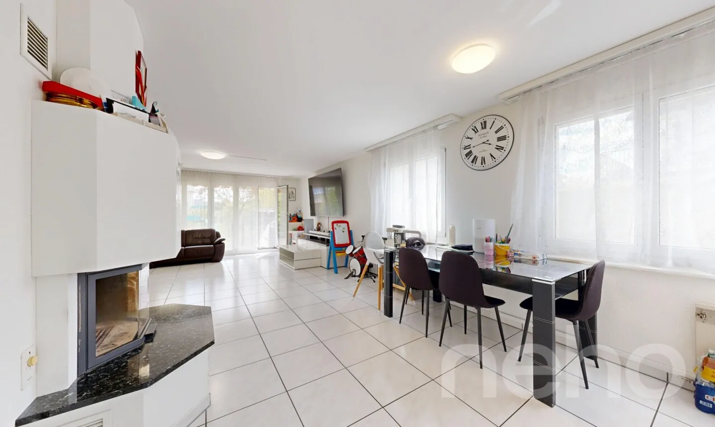 Appartamento duplex 4,5 locali con spazio aggiuntivo a Henau - Foto 4 di 11