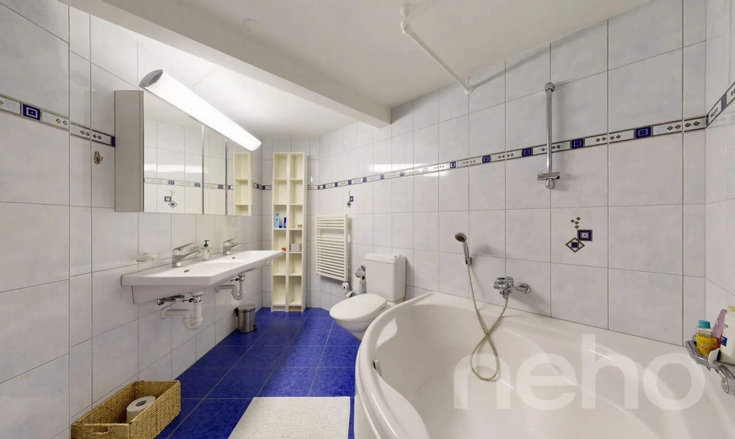 Renoviertes Doppeleinfamilienhaus mit Solarenergie - Foto 11 von 13