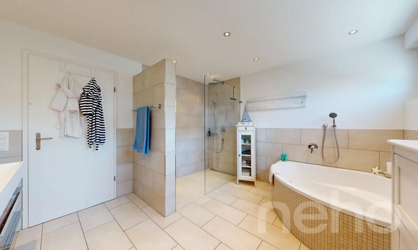 Viel Platz für die Familie. 5 Zimmer Haus in ruhiger Sackgasse - Foto 10 di 11
