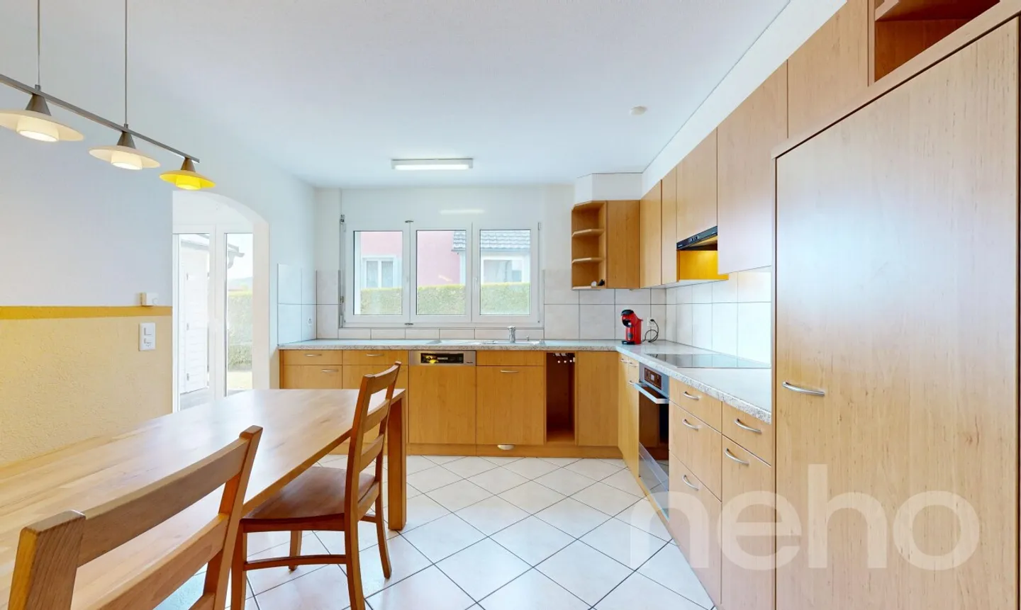 Stylish living with modern energy - 5.5-room single-family house - Photo 4 of 13