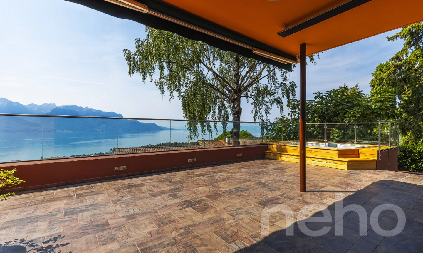 Villa de Luxe avec Vue sur le Lac - Photo 2 sur 11