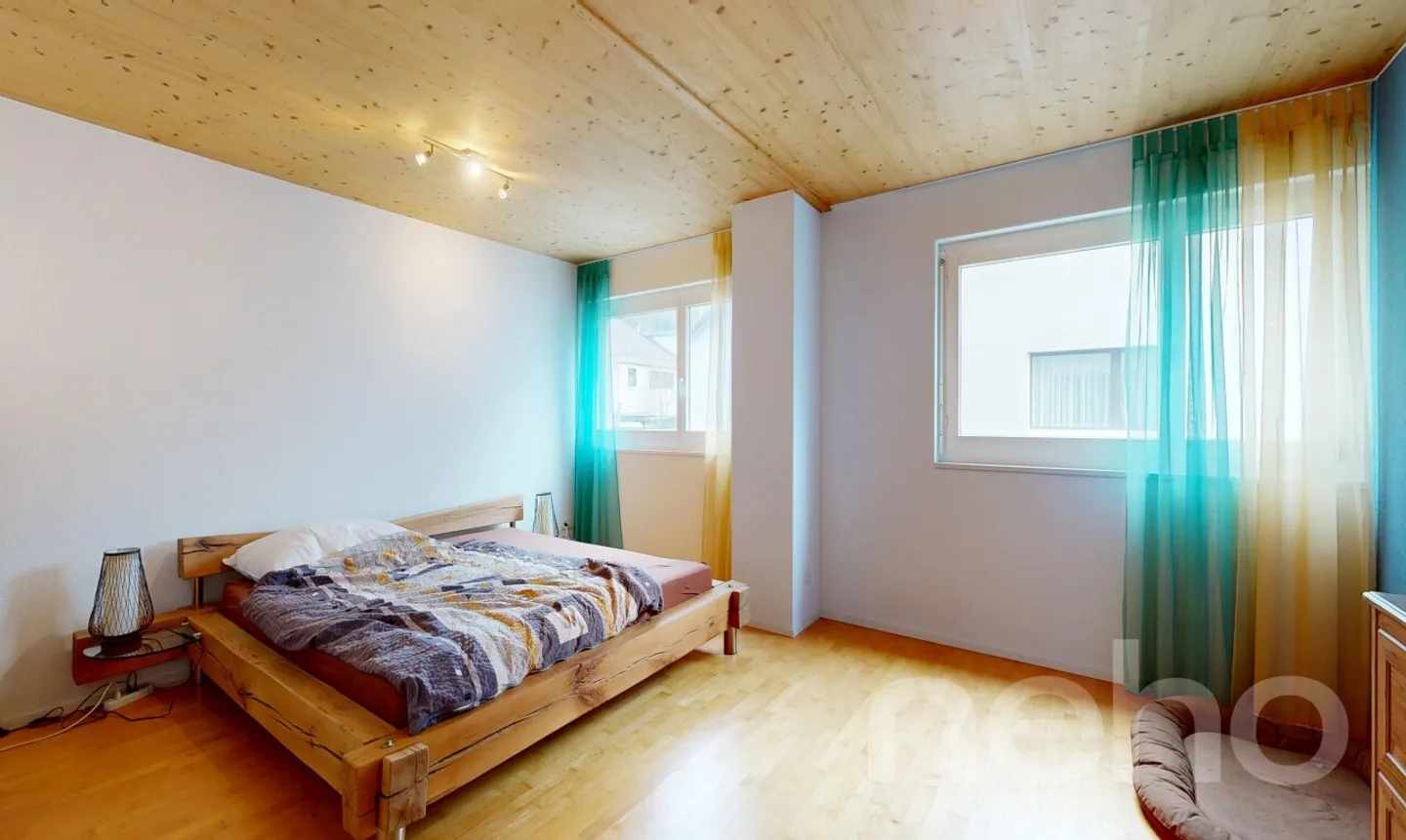 Grosszügiges Doppeleinfamilienhaus - Foto 10 von 11