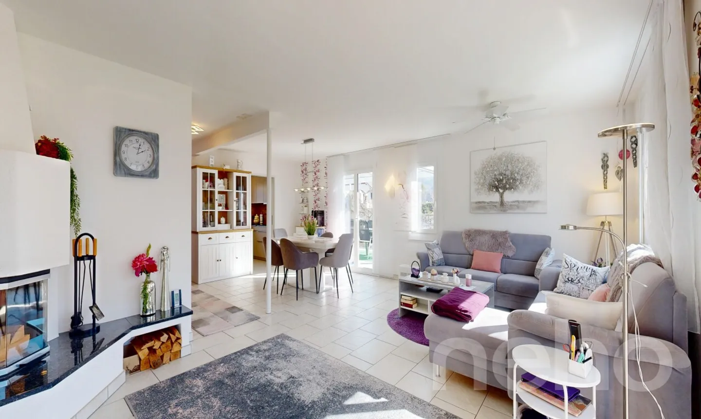 Charmantes 6.5-Zimmer-Reiheneckhaus in Felben-Wellhausen - Foto 3 von 11