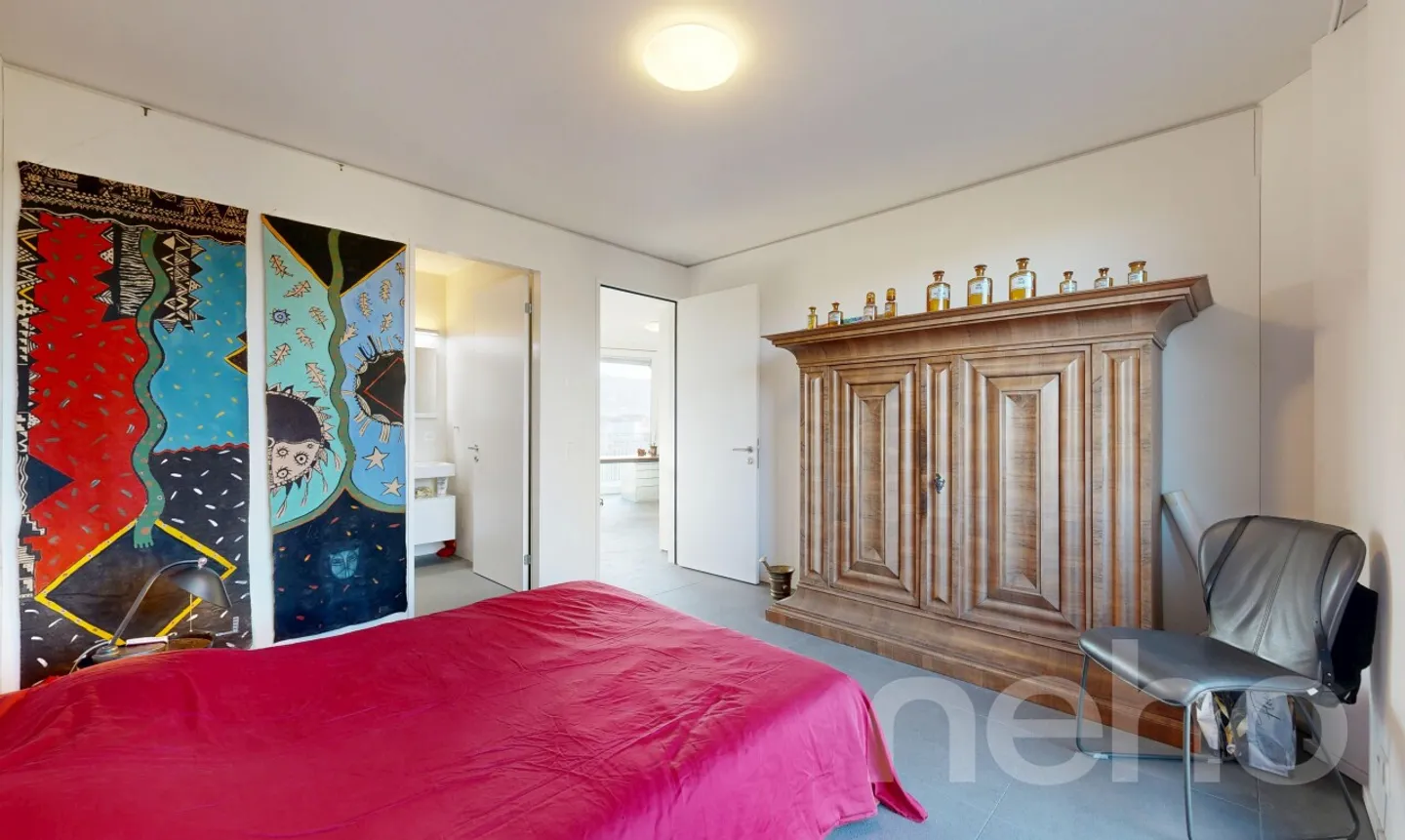 Loft Apartment with Mountain View - Photo 9 of 11