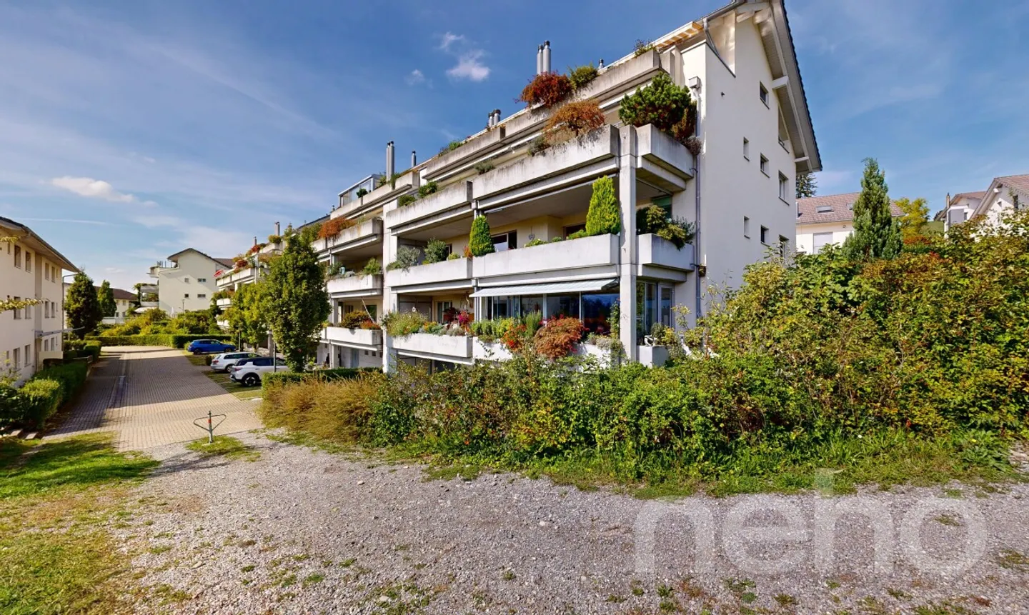 Spacious Family Apartment with Large South Terrace in Adligenswil - Photo 1 of 11
