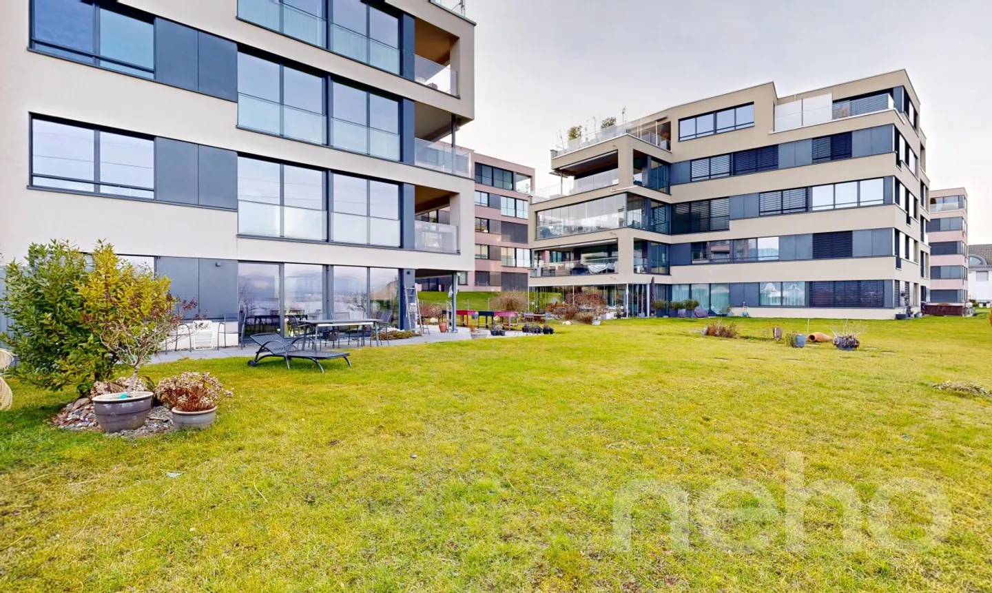 Appartement de jardin avec vue sur le lac - Photo 2 sur 11