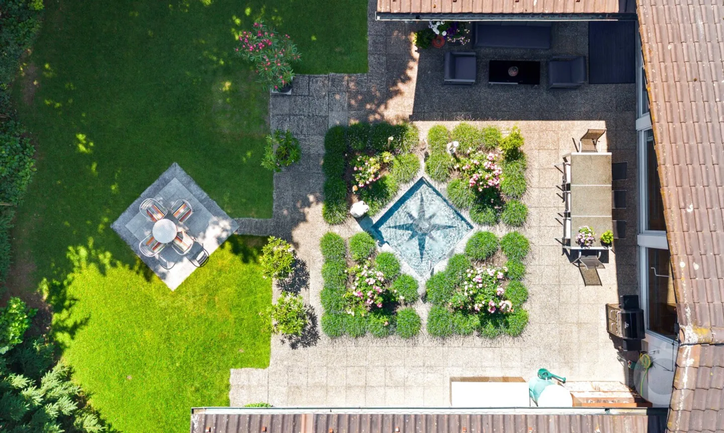 Villa a Neuheim - Foto 3 di 11