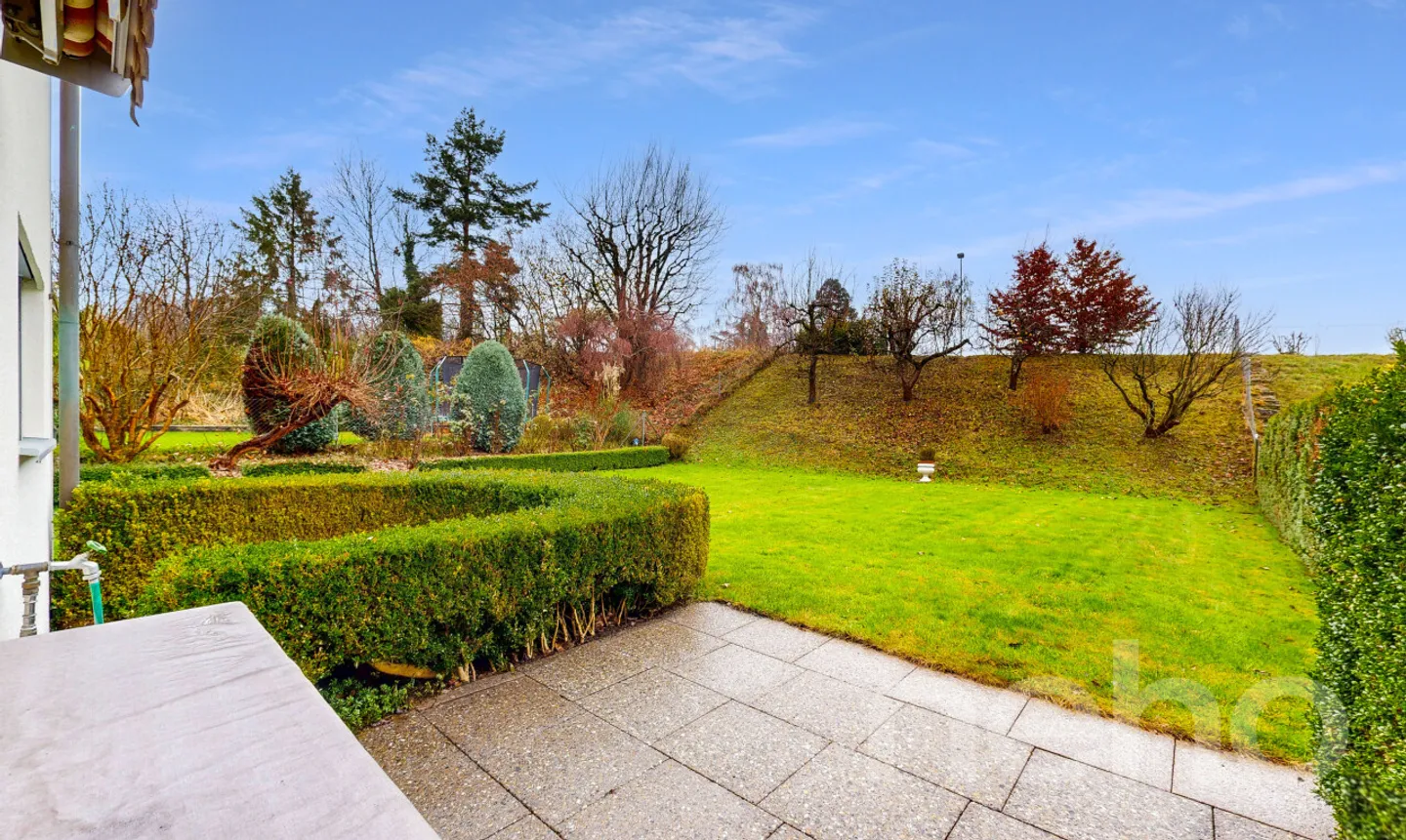 Casa spaziosa con giardino, doppio garage e zona a 30 km/h - Foto 2 di 11