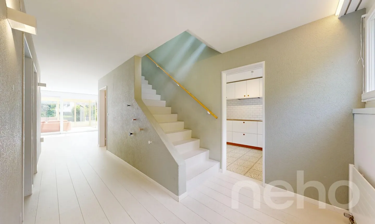 Family-friendly mid-terrace house with conservatory and photovoltaic system - Photo 9 of 11